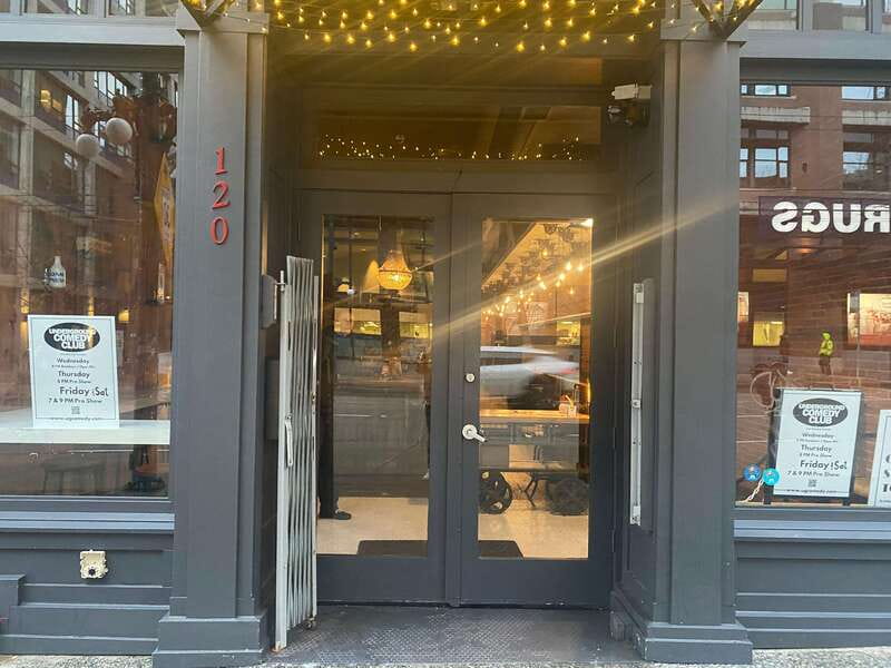 Vancouver: Underground Comedy Club Entry Ticket - A 90-minute comedy show beneath a Gastown restaurant
