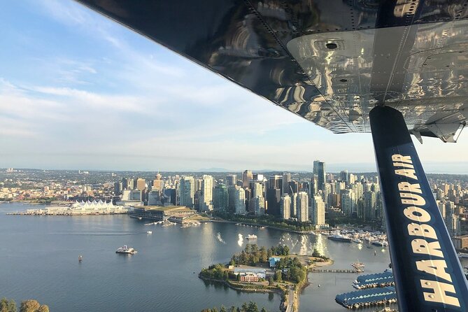 Vancouver-Victoria Day Trip by Seaplane + Whale Watching by Boat - Three hours on the Salish Sea